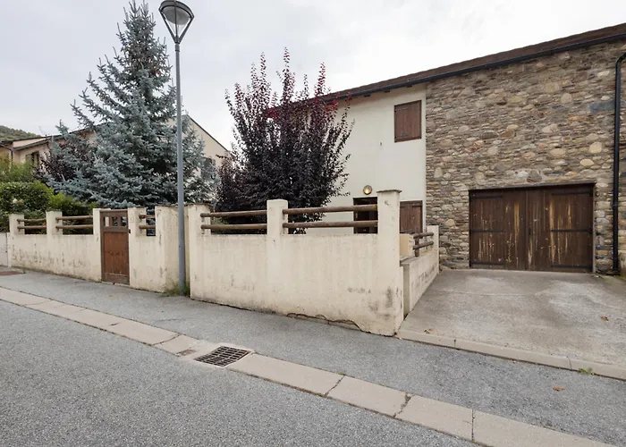 Prázdninový dům Casa Independiente En Angoustrine